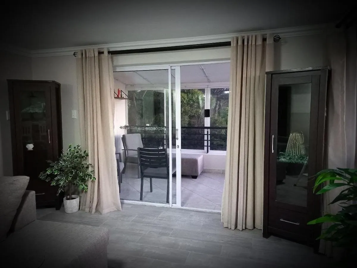 Bay-Side Apartment, Gordon'S Bay 0*, Gordonʼs Bay 南アフリカ